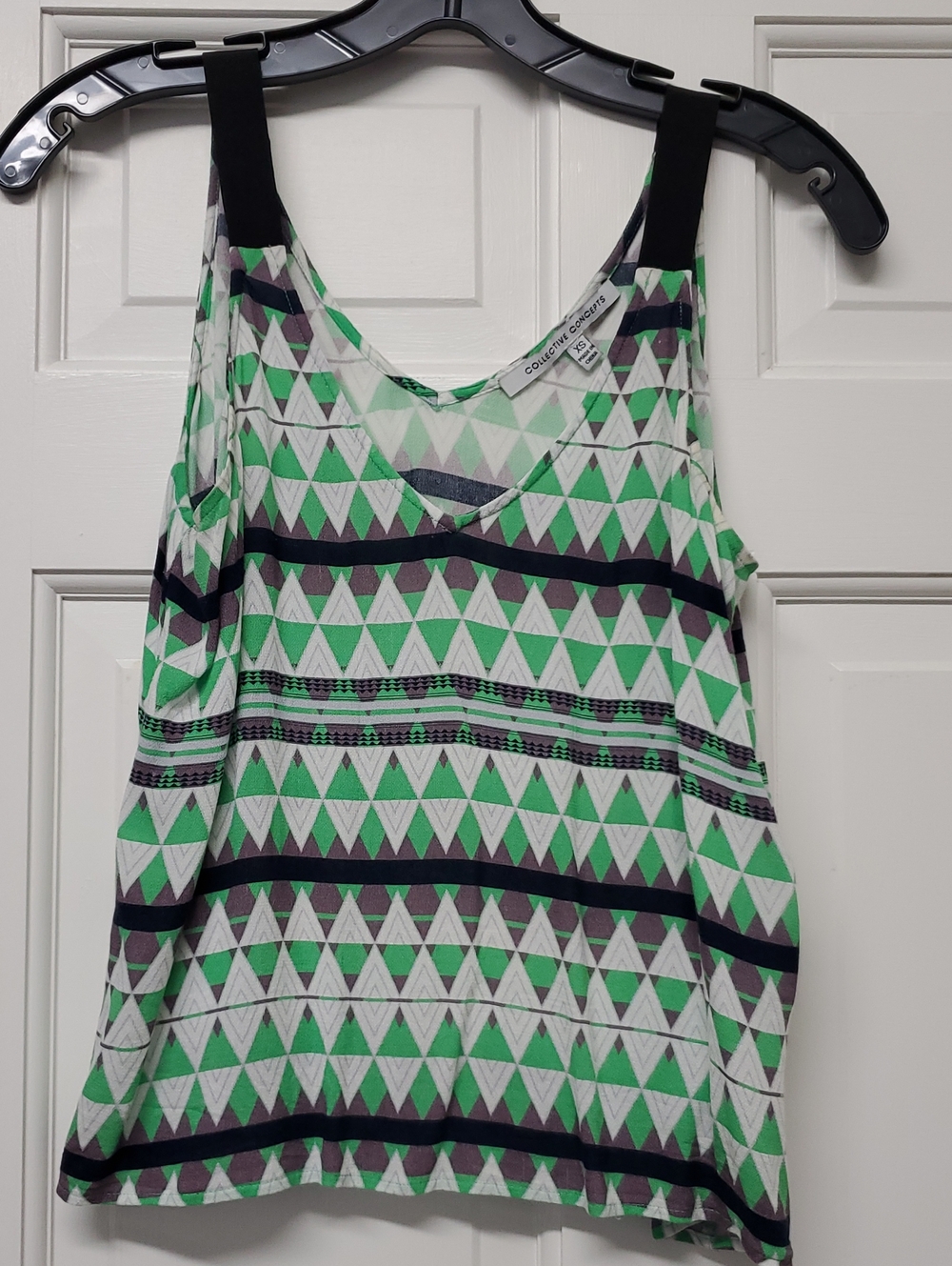 Collective Concepts Green Geometric Tank Top